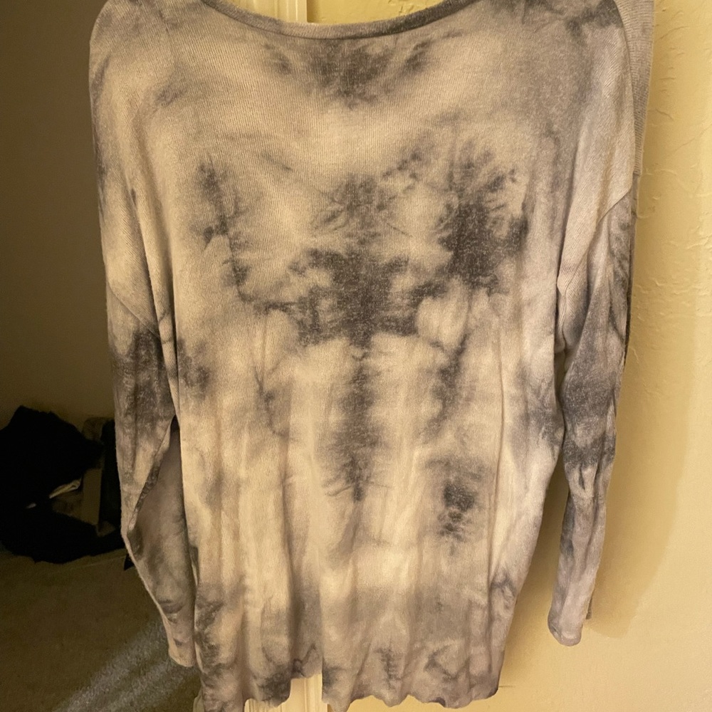 American Eagle Tie Dye L soft long-sleeve top